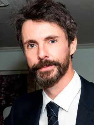 Мэттью Гуд в роли Карла Морка